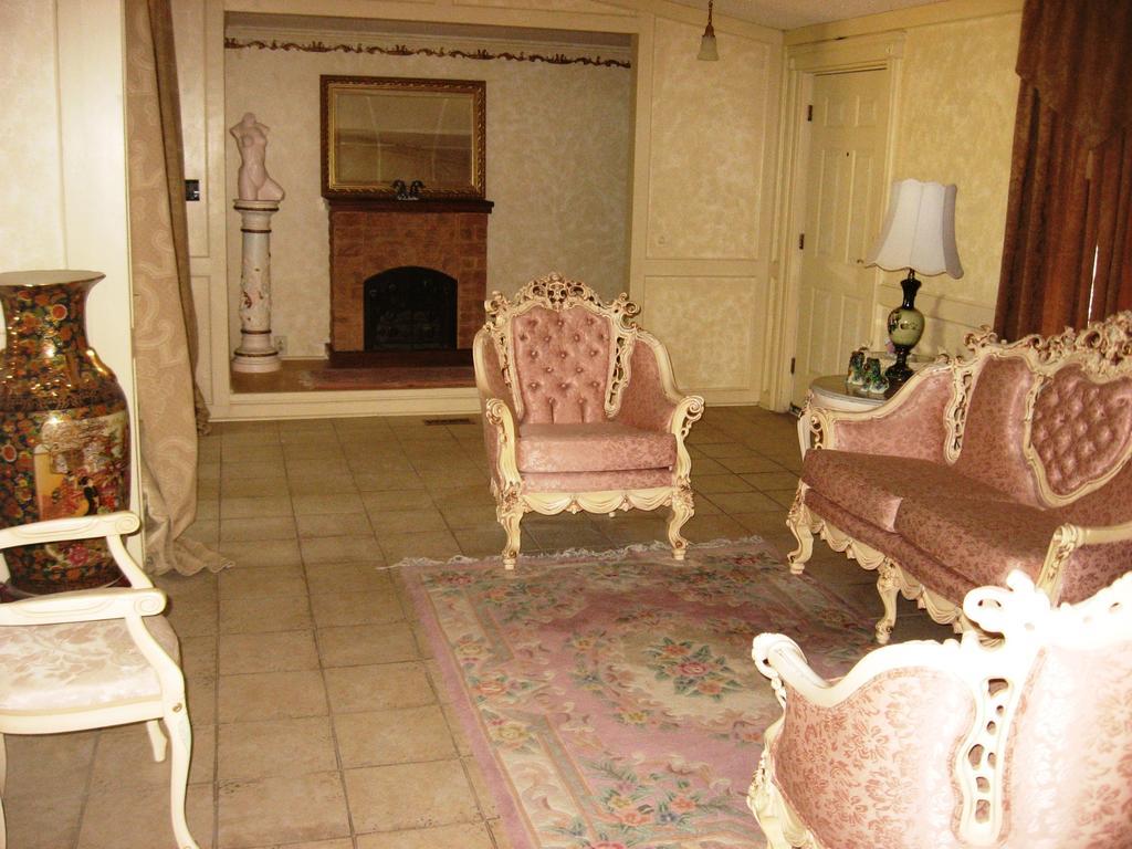 Scottys Junction Shady Lady Bed And Breakfast מראה חיצוני תמונה