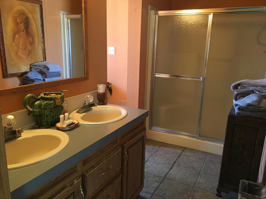 Scottys Junction Shady Lady Bed And Breakfast מראה חיצוני תמונה