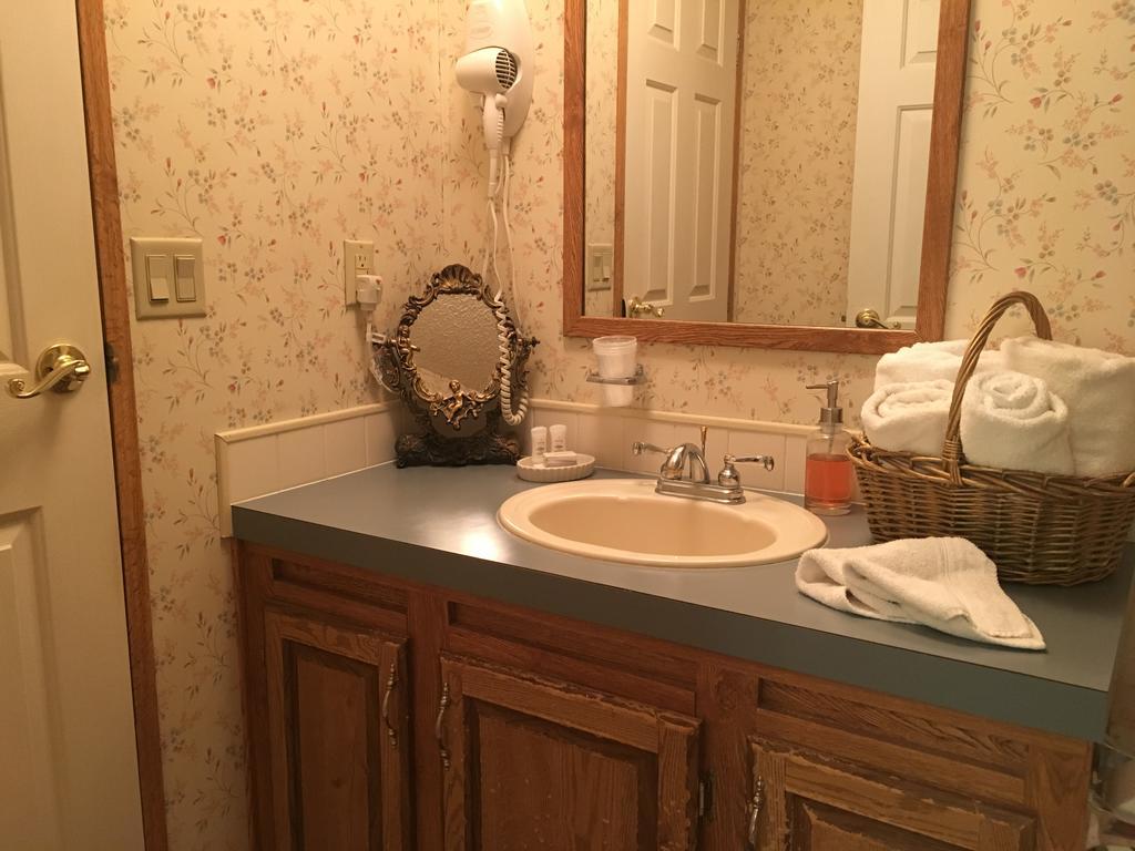 Scottys Junction Shady Lady Bed And Breakfast מראה חיצוני תמונה