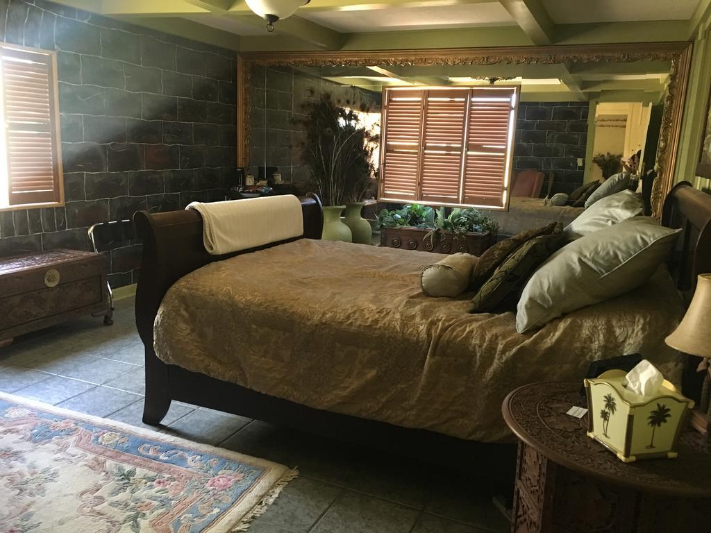 Scottys Junction Shady Lady Bed And Breakfast מראה חיצוני תמונה